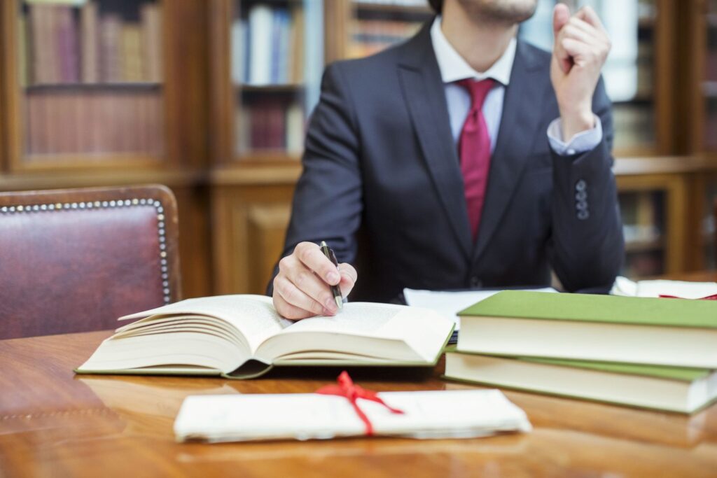 Top Benefits of Enrolling in a Legal Writing and Drafting Course in London